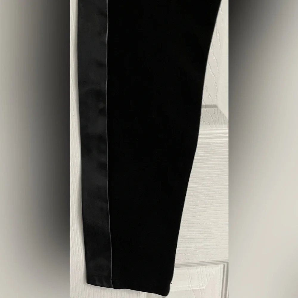 Bebe Bikercore Jet Black Leggings With Faux Leather Paneling - Picture 6 of 9